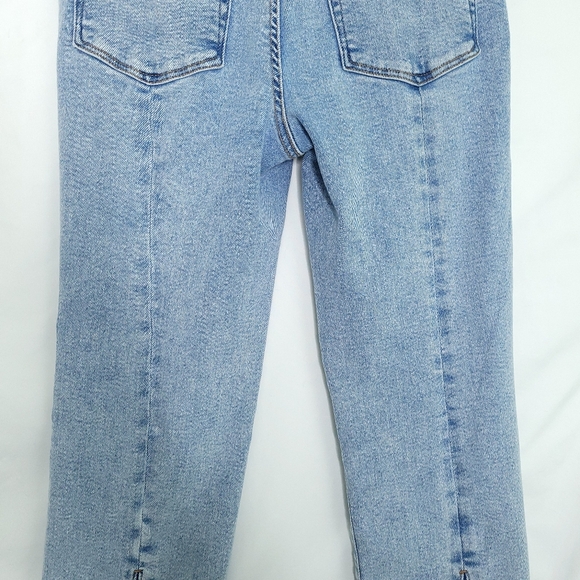 GOOD AMERICAN Women's Light Wash Raw Hem Straight Leg Jeans Size 4 - Picture 14 of 15